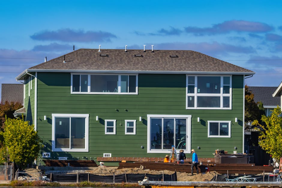 House siding installation process on a modern home